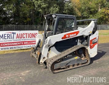 Main image Bobcat T64